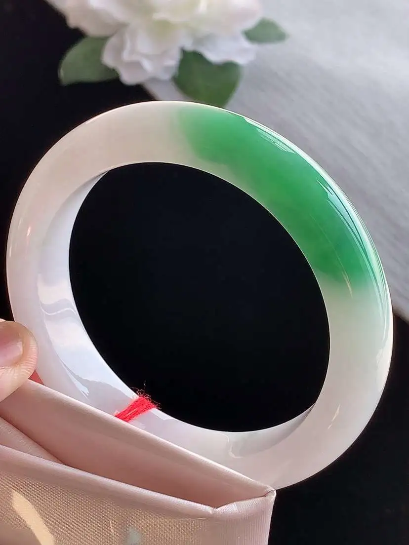 a货翡翠老坑冰种飘绿厚装正装正圈手镯58-59圈口  尺寸58.8×12.3×9.3mm 1115