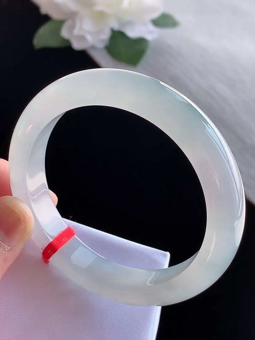 a货翡翠老坑冰种飘花正装正圈手镯54-55圈口  尺寸54.3×11.3×8mm 1115