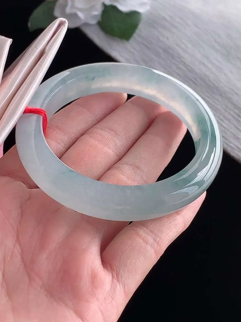 a货翡翠老坑冰种飘花正装正圈手镯55-56圈口  尺寸55.8×11.2×8.5mm 1115