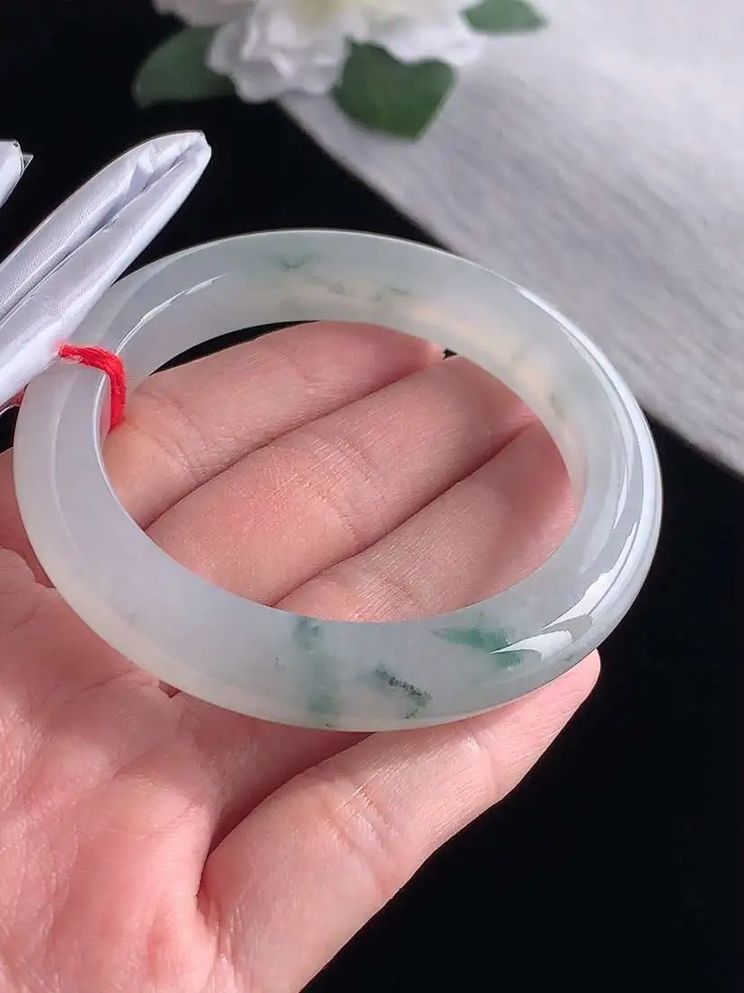a货翡翠老坑冰种飘花正装正圈手镯52-53小圈口  尺寸52×9.8×8.8mm 1115