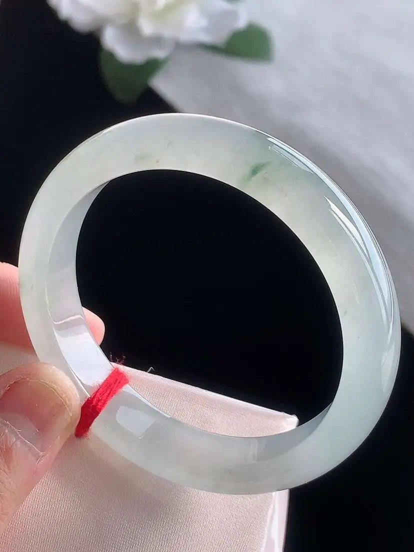 a货翡翠老坑冰种飘花正装正圈手镯52-53小圈口  尺寸52×11.4×7.3mm 1116