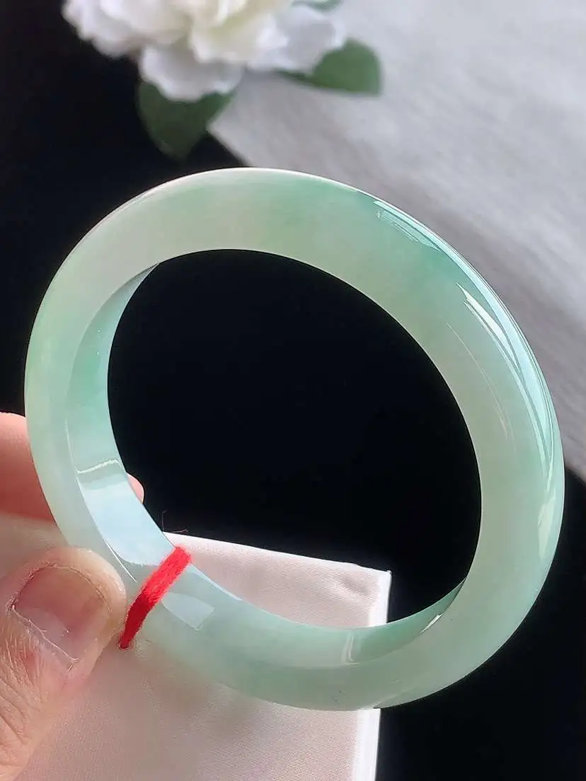 a货翡翠老坑冰种飘绿正装正圈手镯57-58圈口  尺寸57×12.2×8.3mm 1116