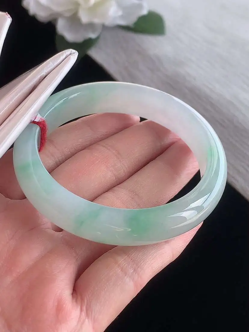 a货翡翠老坑冰种飘绿正装正圈手镯53-54圈口  尺寸53×11.8×7.5mm 1116