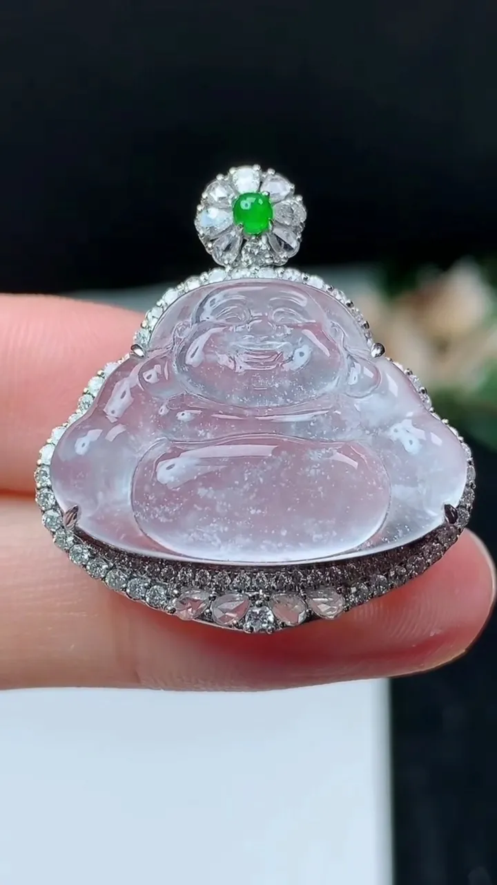 天然A货翡翠白冰佛公吊坠，尺寸30.5-28.2-10.4，裸石18.2-25.6，重量:7.36g