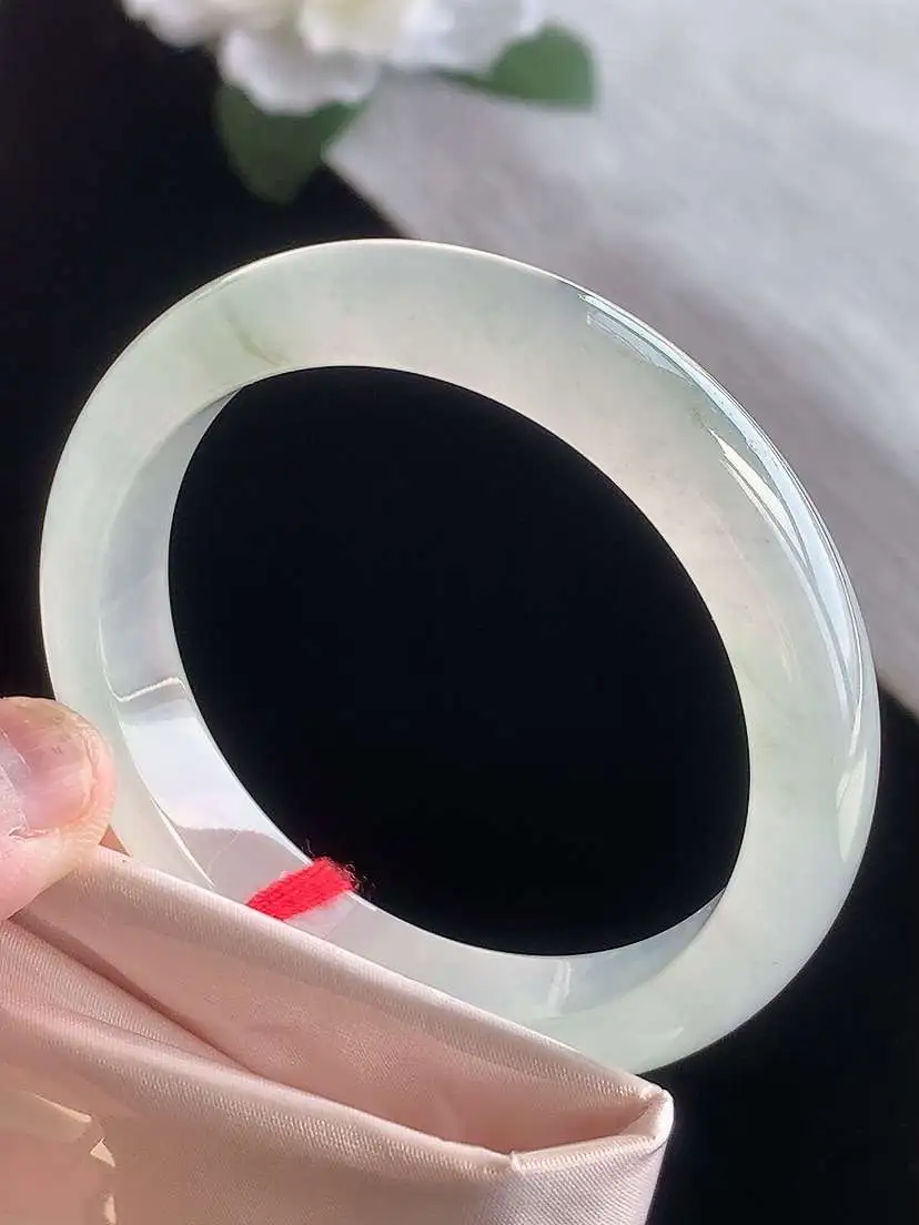 a货翡翠老坑冰种飘花正装正圈手镯52-53小圈口  尺寸52×11.4×7.3mm 1116