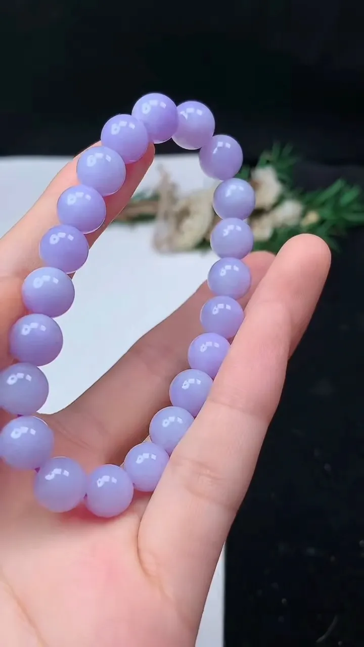 天然A货翡翠货紫罗兰圆珠手串，尺寸9-21颗，重量:26.41g11月16日
工厂直销收藏佳品,种好水足，色泽均匀，有种有色，上手高大气！