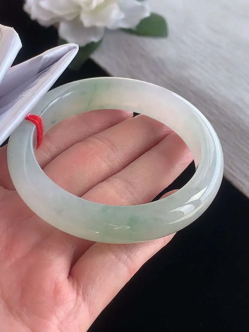 a货翡翠老坑冰种飘花正装正圈手镯54-55圈口  尺寸54×12×8.2mm 1116