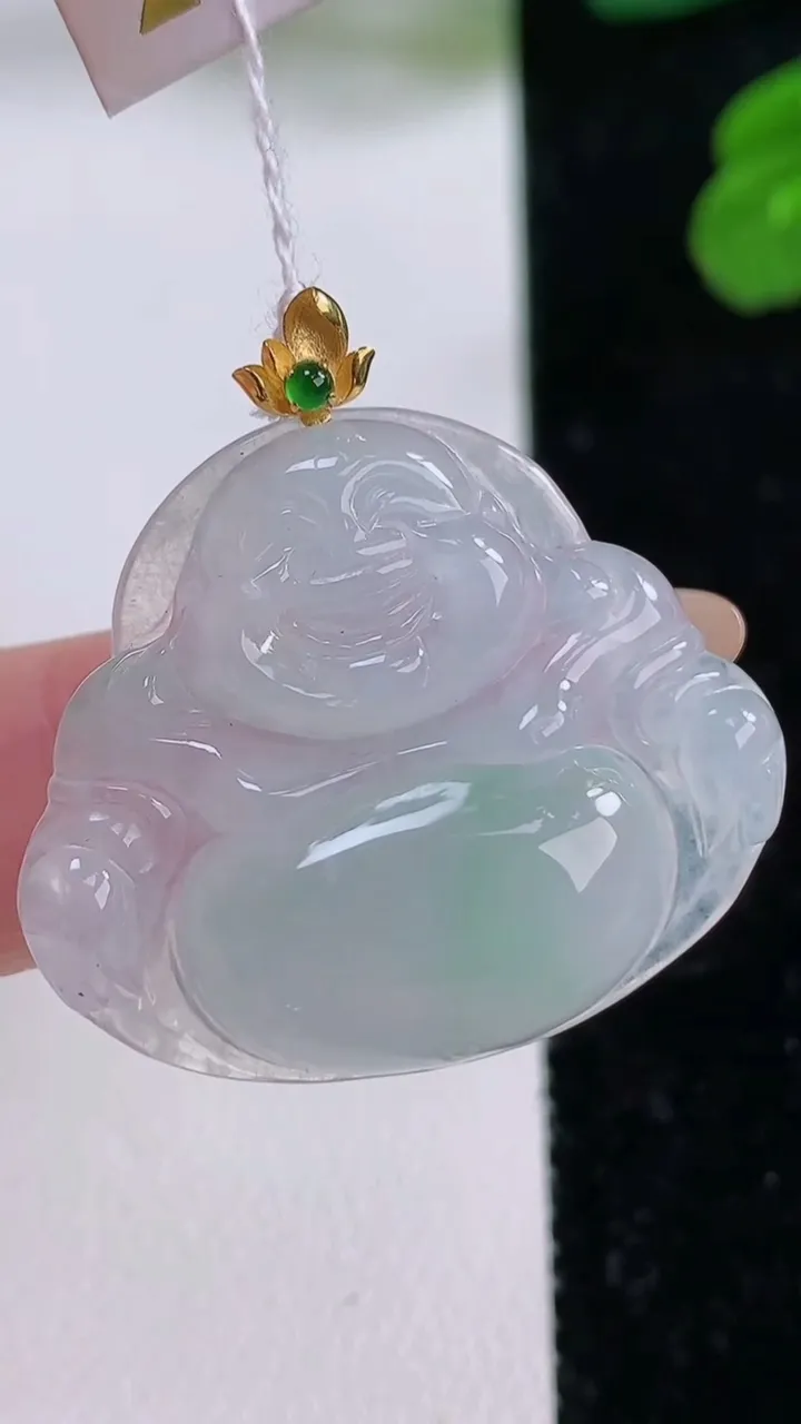 天然A货翡翠佛公吊坠，尺寸26.6-31.3-5.4，重量:6.67g
11月17日