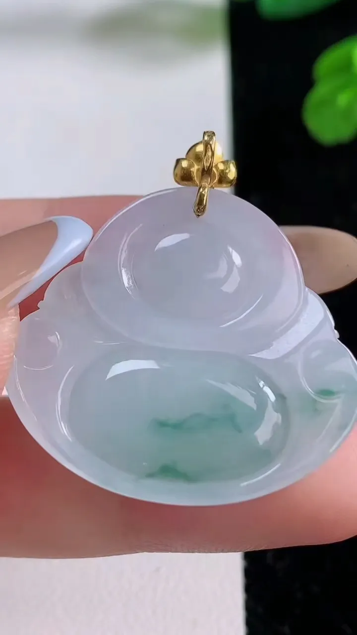 天然A货翡翠种飘花佛公吊坠，尺寸29.3-32.2-5.7，重量:8.23g
11月17日