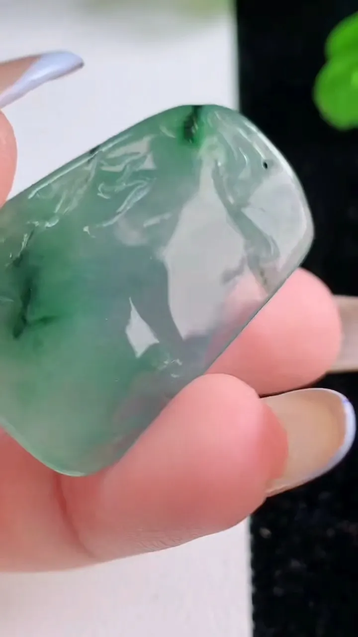 天然A货翡翠普贤菩萨吊坠，尺寸34.3-23.2-5.9，重量:9.11g
11月17日