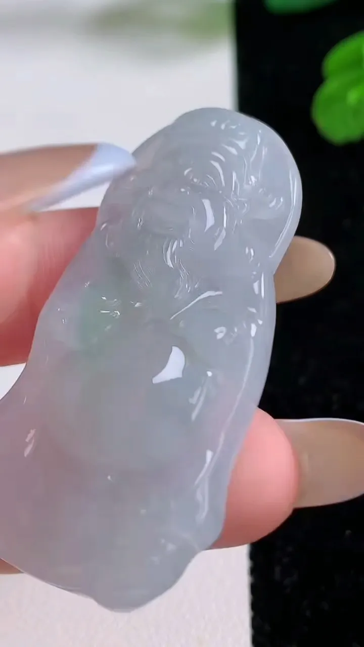 天然A货翡翠财神爷吊坠，尺寸47.8-22.5-6，重量:12.60g
11月17日