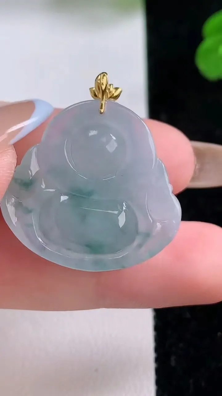 天然A货翡翠18K金飘花佛公吊坠，尺寸24.8-26.3-7.7，重量:7.34g
11月17日