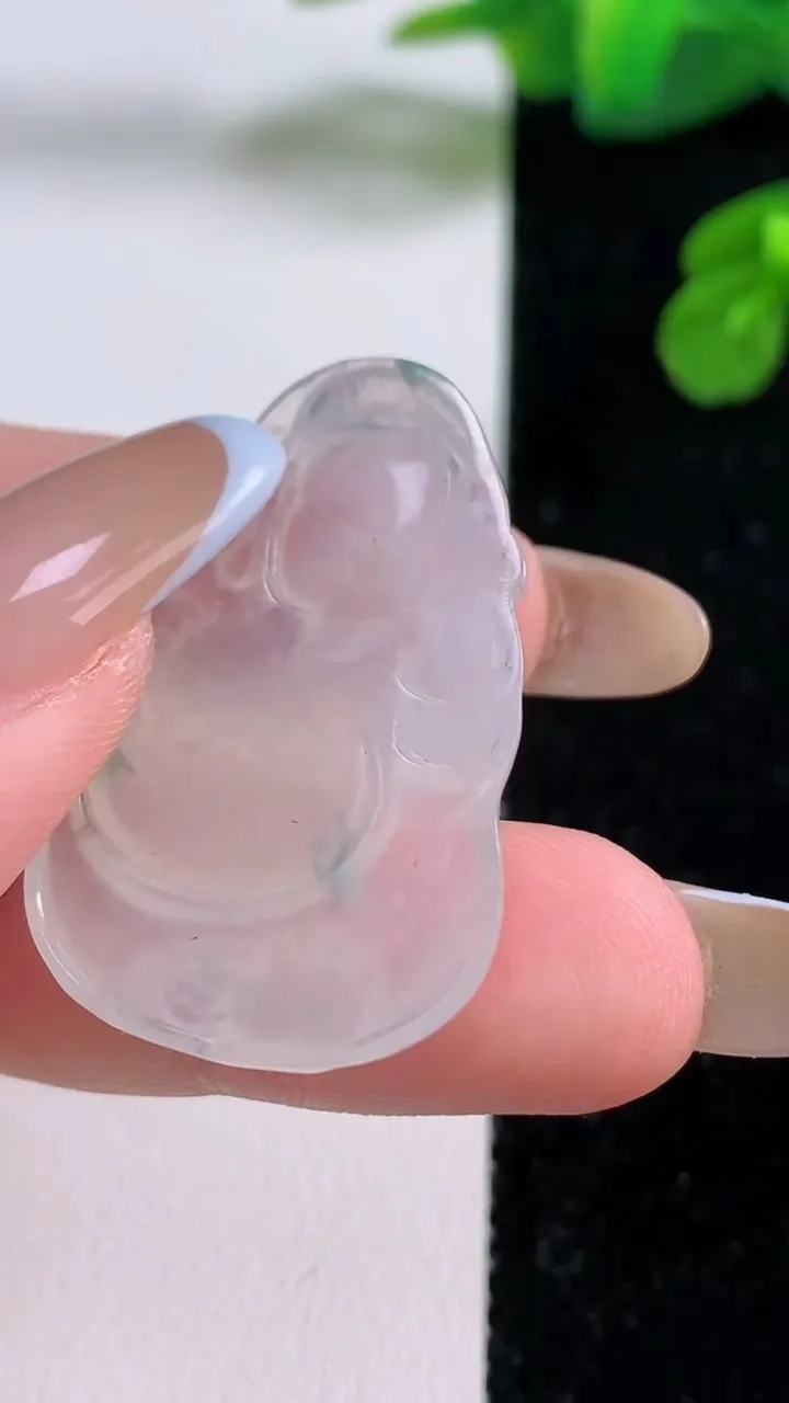 天然A货翡翠冰种飘花财神爷吊坠，尺寸35.4-23-4.4，重量:5.97g
11月17日