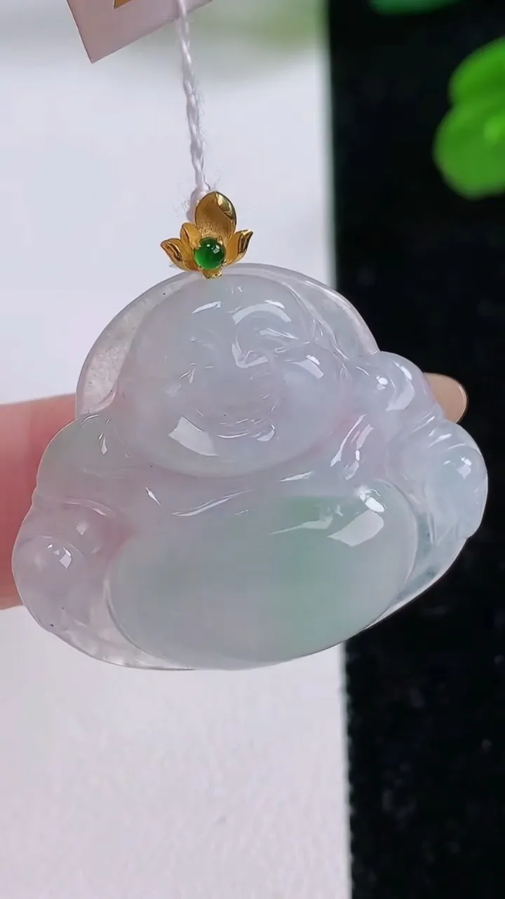 天然A货翡翠佛公吊坠，尺寸26.6-31.3-5.4，重量:6.67g
11月17日