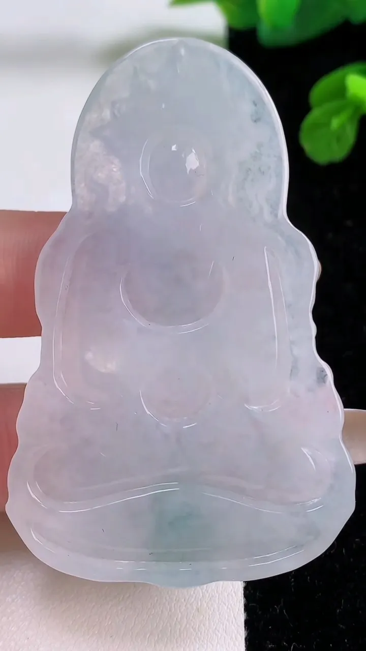 天然A货翡翠冰种飘花度母观音吊坠，尺寸64.7-41-6.3，重量:28.07g
11月17日