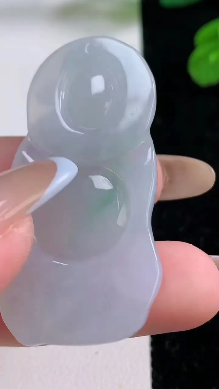 天然A货翡翠财神爷吊坠，尺寸47.8-22.5-6，重量:12.60g
11月17日