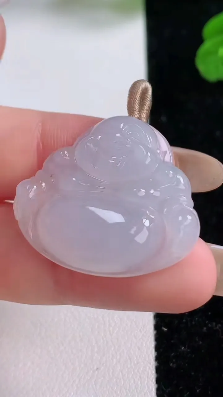 天然A货翡翠佛公吊坠，尺寸26-29.4-6，重量:7.38g
11月17日