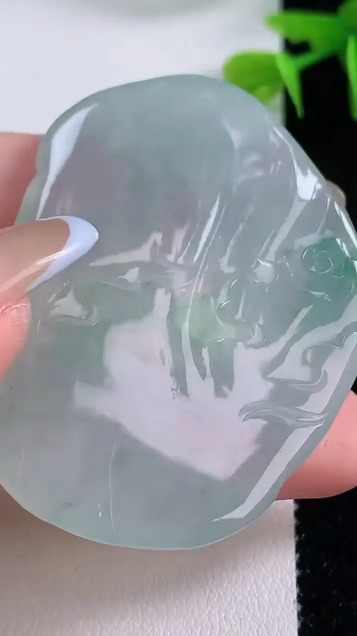 天然A货翡翠文殊菩萨吊坠，尺寸52-40-6.2，重:27.03g
11月17日