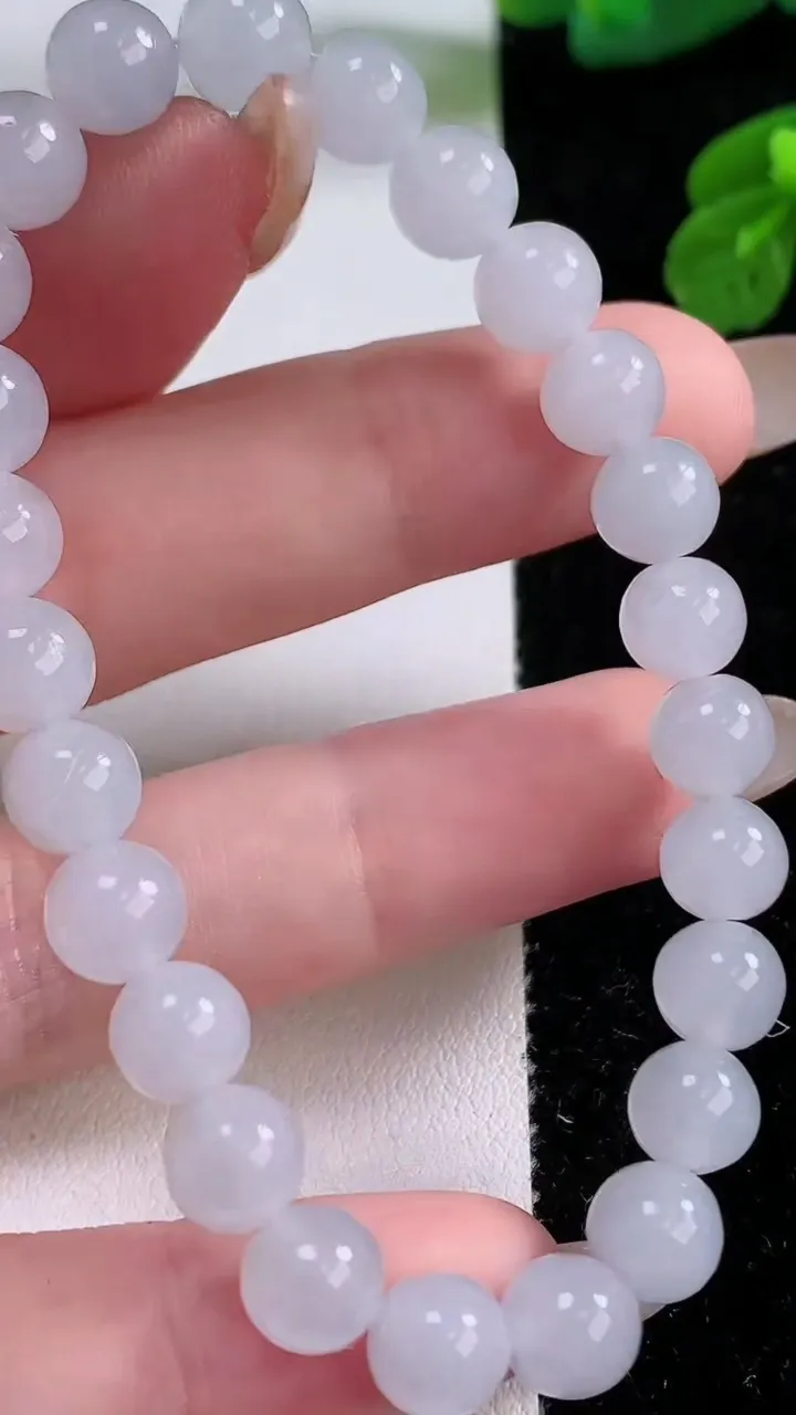 天然A货翡翠圆珠手串，尺寸7-25颗，重量:15.59g11月17日
工厂直销收藏佳品,种好水足，色