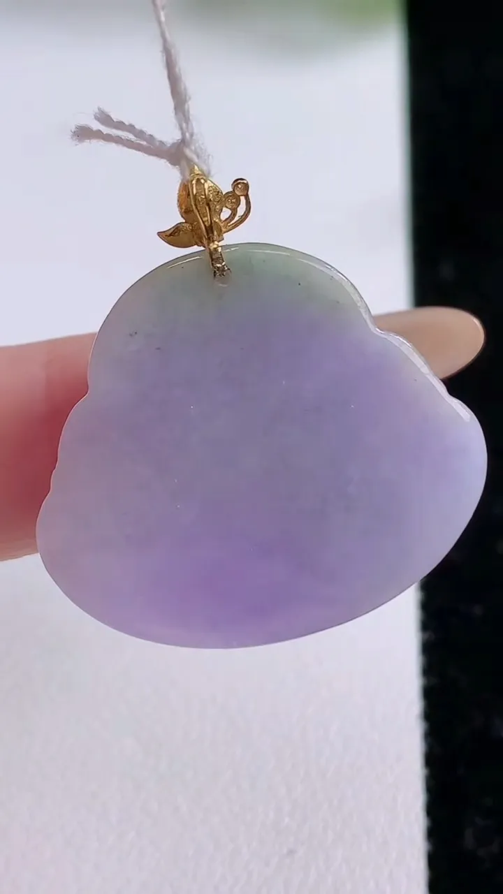 天然A货翡翠18K金紫罗兰佛公吊坠，尺寸25-27.5-5.8，重量:6.33g
11月17日