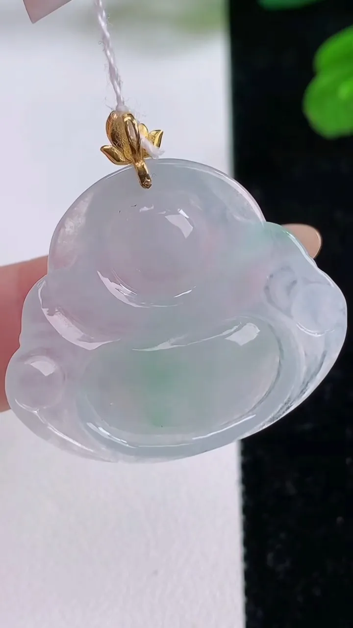 天然A货翡翠佛公吊坠，尺寸26.6-31.3-5.4，重量:6.67g
11月17日