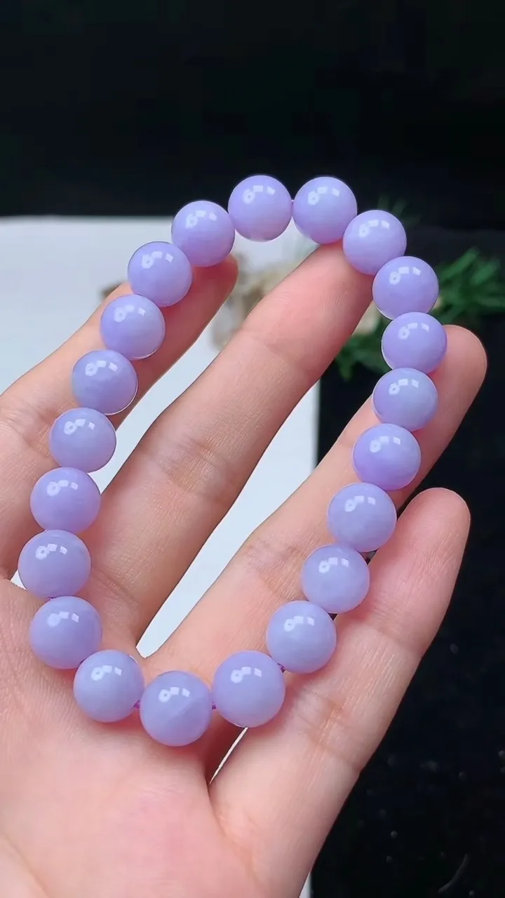 天然A货翡翠货紫罗兰圆珠手串，尺寸9-21颗，重量:26.41g11月17日
工厂直销收藏佳品,种好水足，色泽均匀，有种有色，上手高大气！