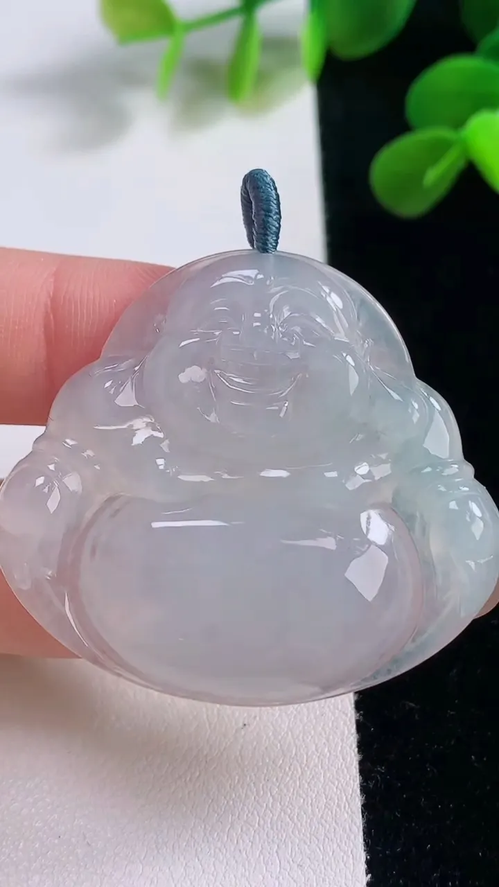 天然A货翡翠佛公吊坠，尺寸38.6-43-5.7，重量:14.45g
11月18日