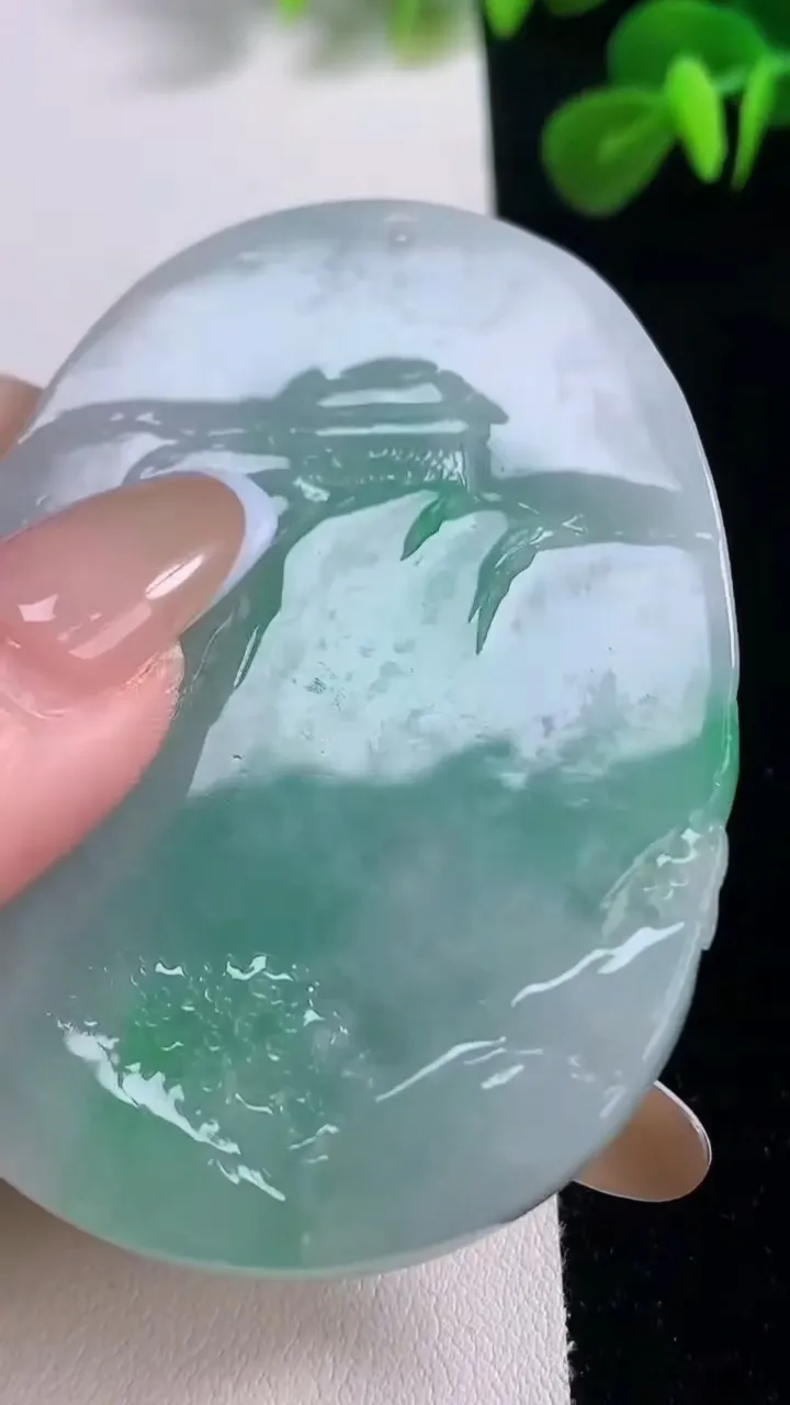 天然A货翡翠山水牌吊坠，尺寸66.3-45.8-10.2，重:62.55g
11月18日