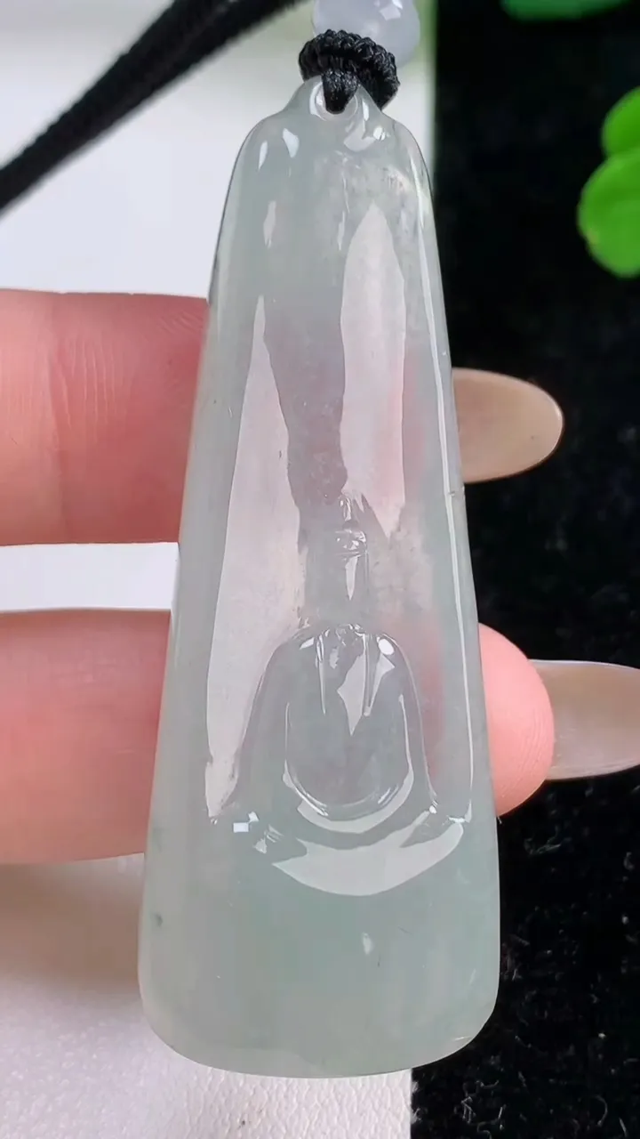 天然A货翡翠冰种飘花无相观音吊坠，尺寸56.2-21.2-6.7，重量:19.08g
11月18日