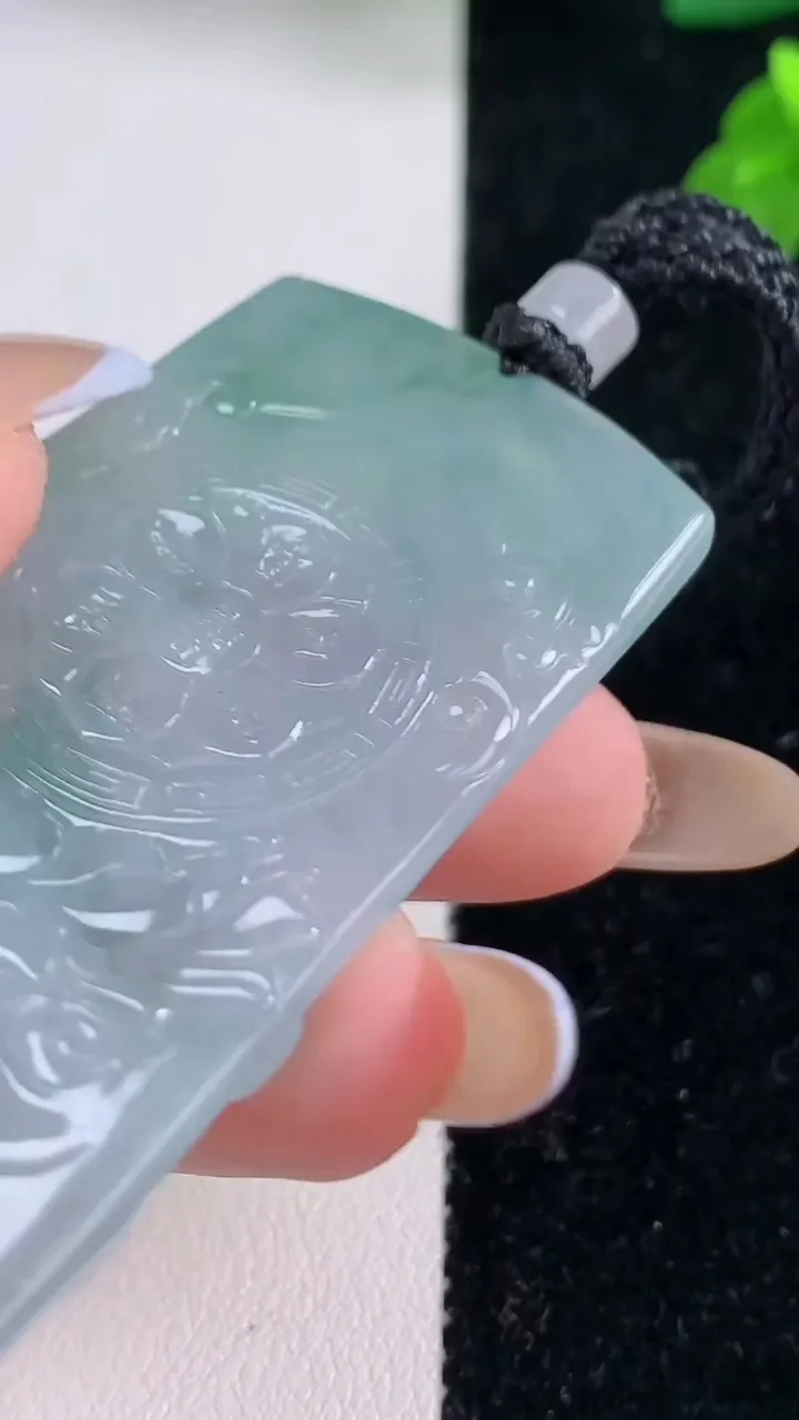 天然A货翡翠种飘花普贤菩萨吊坠，尺寸63.4-33.2-5.4，重量:31.84g
11月18日