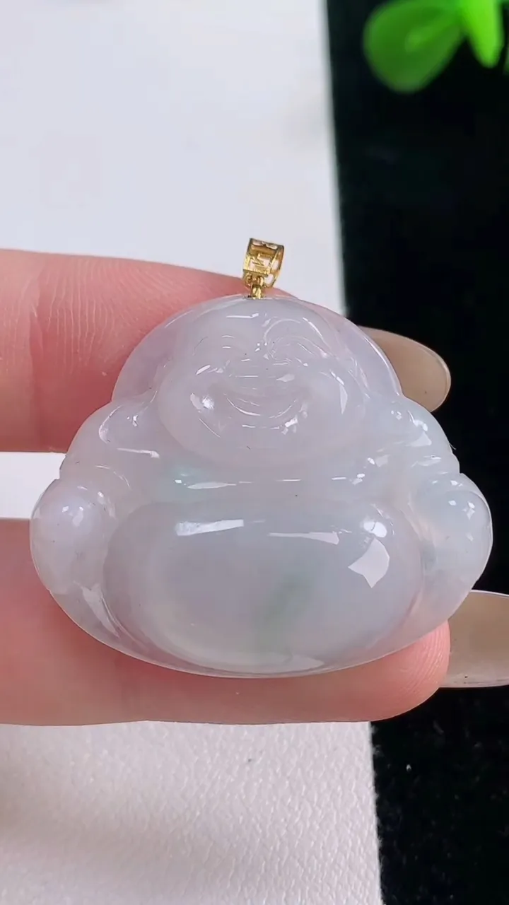 天然A货翡翠佛公吊坠，尺寸33.8-28.3-6.2，重:8.34g
11月18日