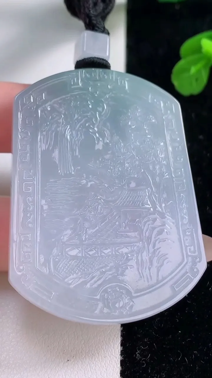 天然A货翡翠山水牌吊坠，尺寸53.5-40-5.8，重量:37.07g
11月18日