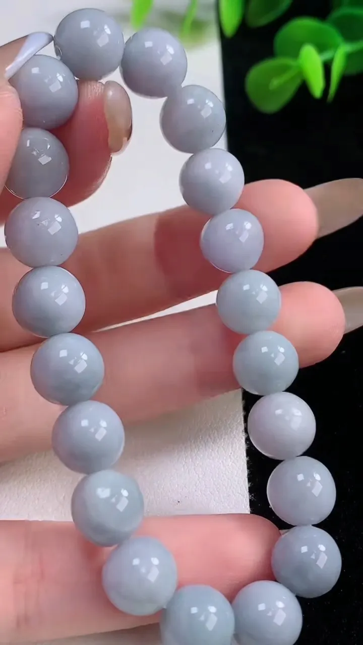 天然A货翡翠紫罗兰圆珠手串，尺寸9.2-20颗，重:27.02g11月18日
工厂直销收藏佳品,种好