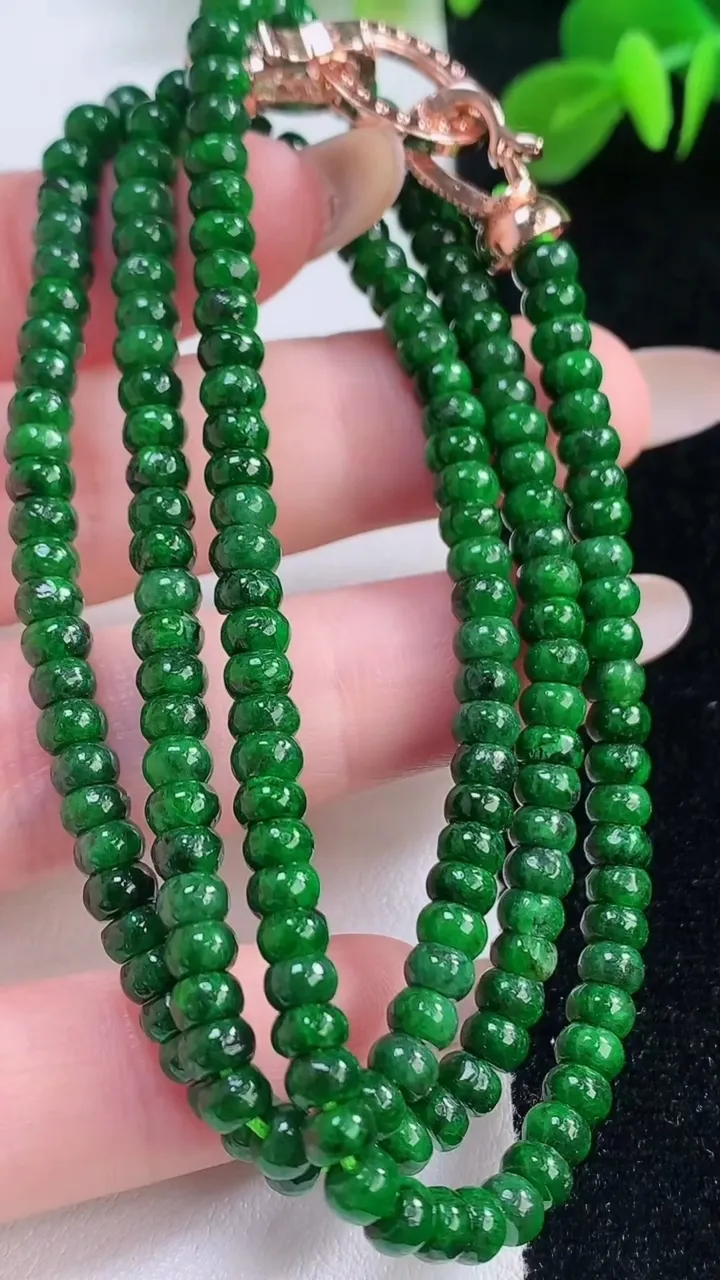天然A货翡翠算盘珠项链，尺寸4.3，重:22.96g11月18日
工厂直销收藏佳品,种好水足，色泽均