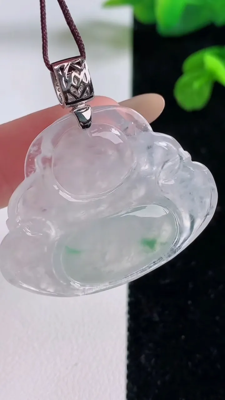 天然A货翡翠佛公吊坠，尺寸29.4-38-6.3，重量:11.56g
11月18日