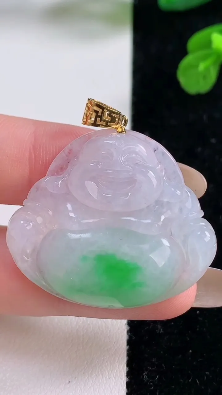 天然A货翡翠佛公吊坠，尺寸31-36-5.9，重量:10.48g
11月18日