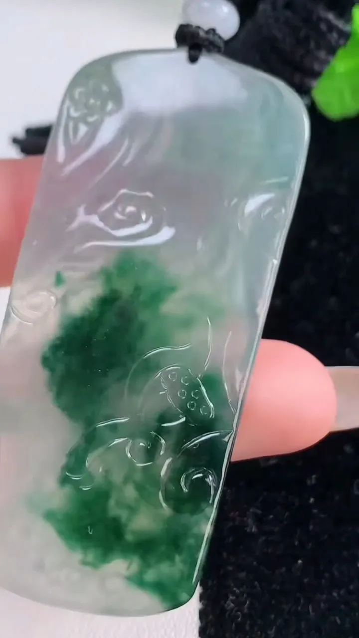 天然A货翡翠种飘花文殊菩萨吊坠，尺寸63.4-29-5，重量:25.33g
11月18日