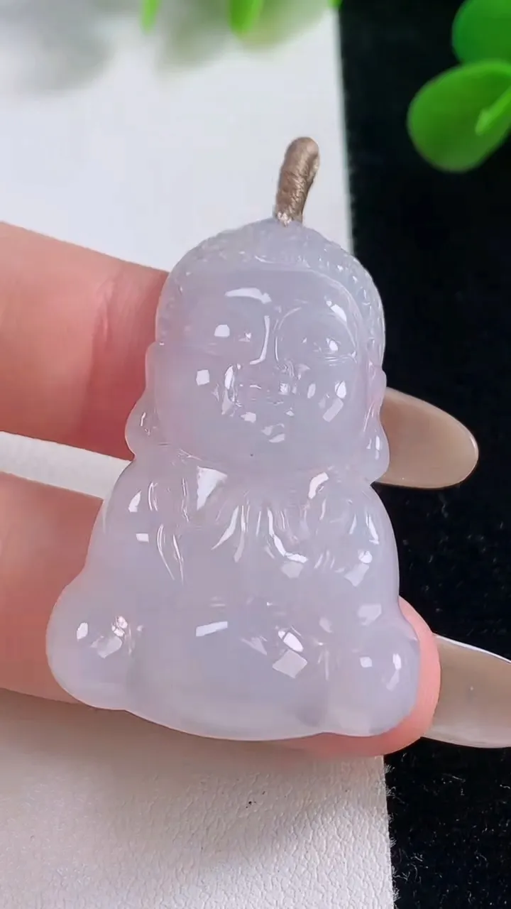 天然A货翡翠宝宝佛吊坠，尺寸40.4-27.2-5.7，重量:11.70g
11月18日