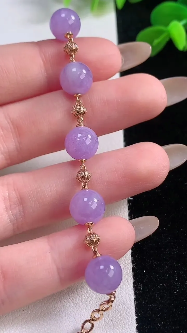 天然A货翡翠18K金紫罗兰圆珠手链，尺寸8.6，重量:8.65g11月19日
工厂直销收藏佳品,种好