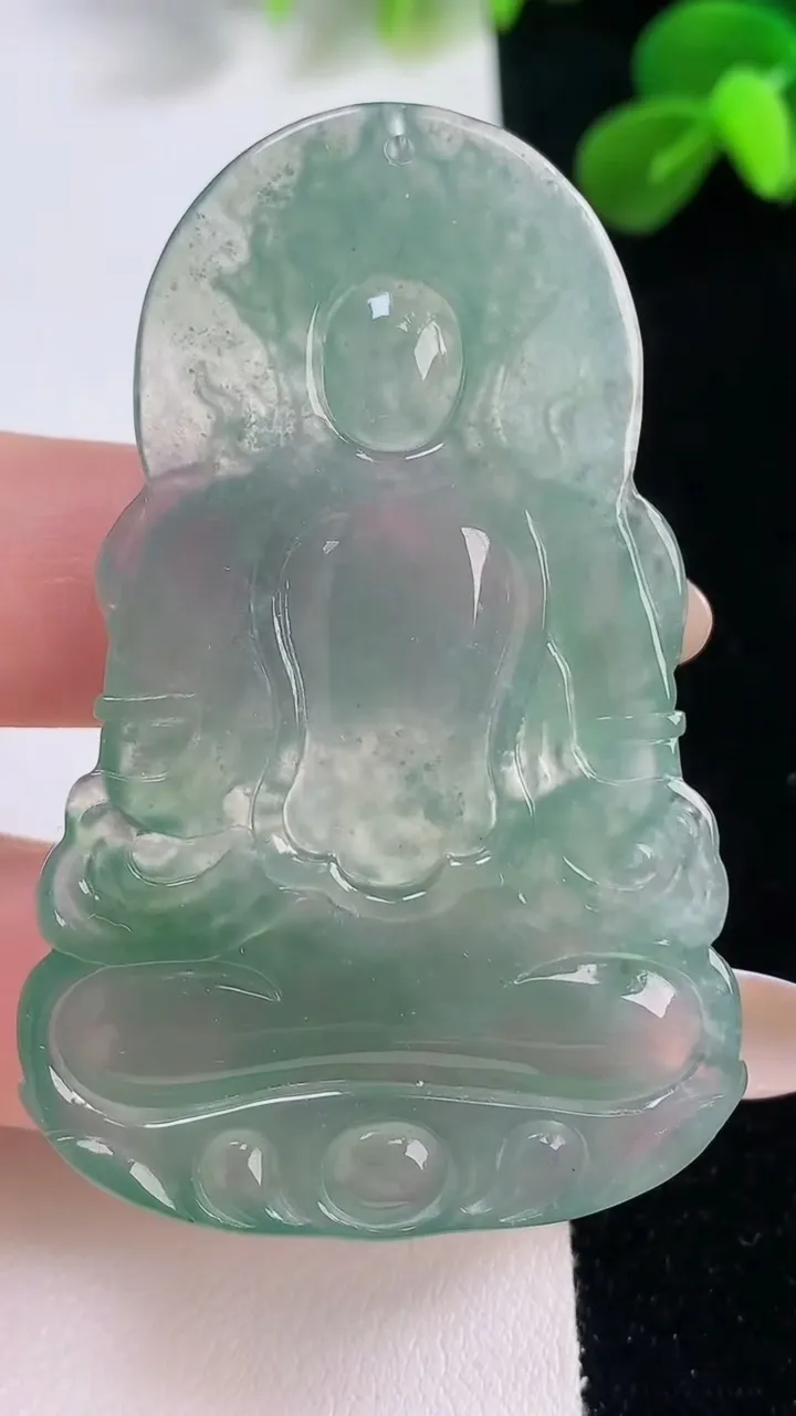 天然A货翡翠度母观音吊坠，尺寸58-38-5.6，重量:20.72g
11月19日