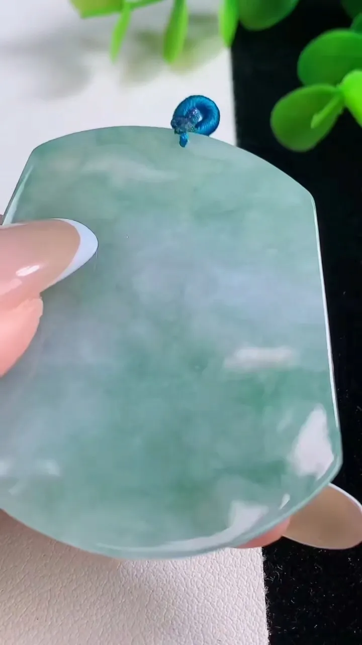 天然A货翡翠文殊菩萨吊坠，尺寸54-44.5-5，重量:28.98g
11月19日