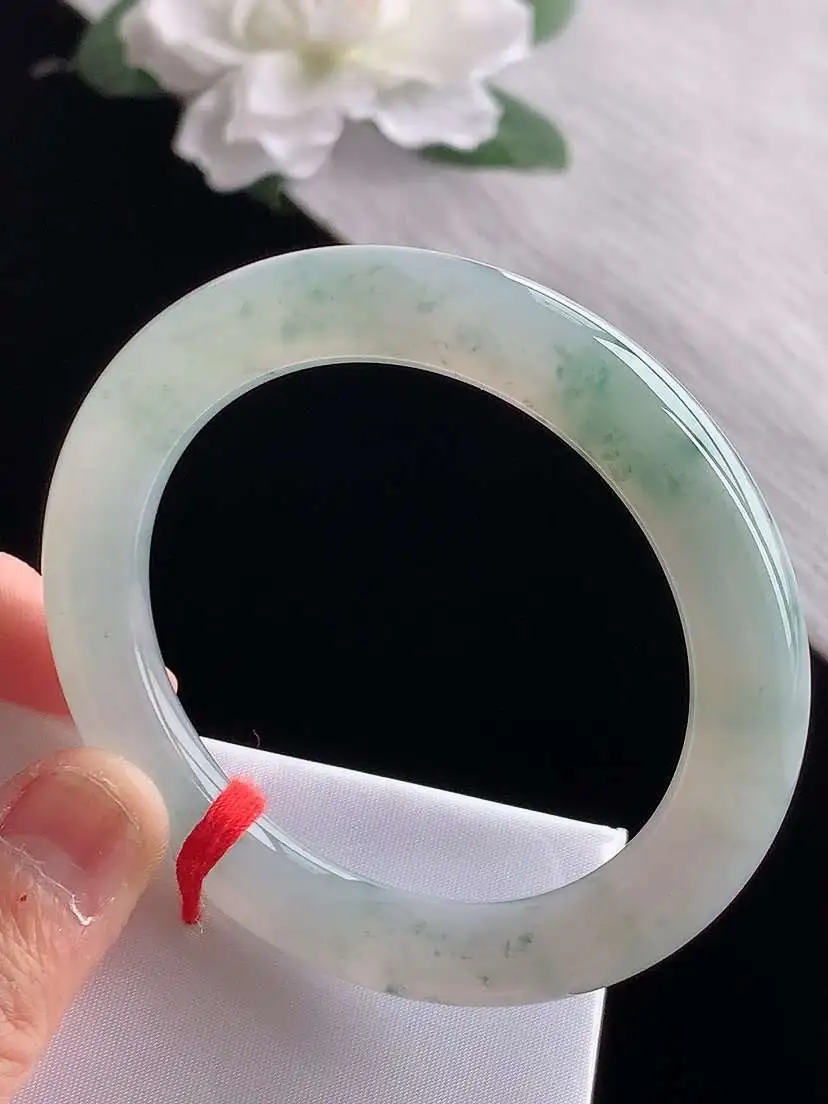a货翡翠老坑冰种飘花圆条手镯52-53小圈口  尺寸52.8×9.6mm 1118