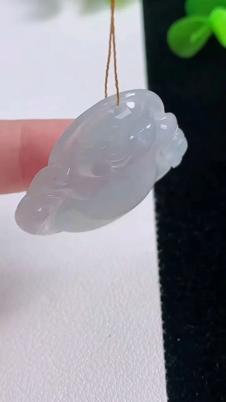 天然A货翡翠佛公吊坠，尺寸32.2-35.5-5.5，重量:9.58g
11月19日
