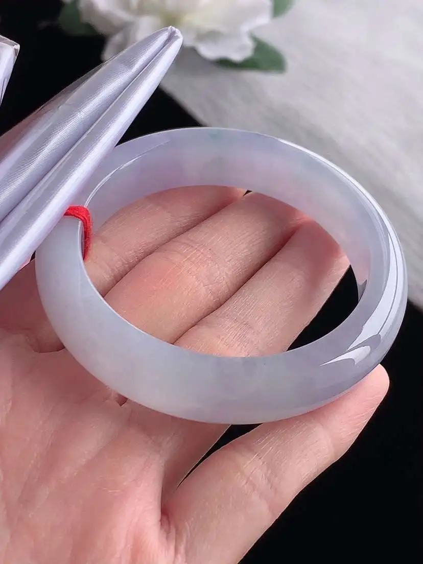 a货翡翠老坑冰种春带彩飘绿正装正圈手镯52-53圈口  尺寸52×11.7×7.7mm 1118