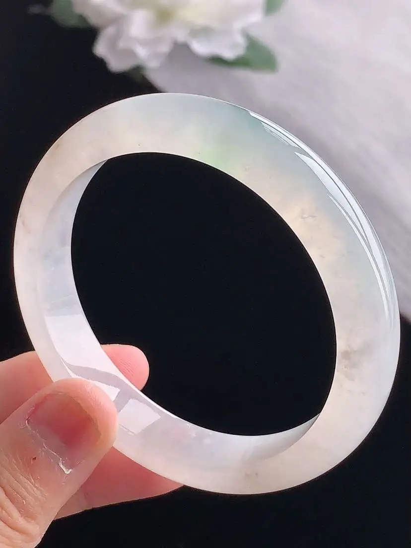 a货翡翠老坑冰种飘绿正装正圈手镯57-58圈口  尺寸57×12.2×7.8mm 1118