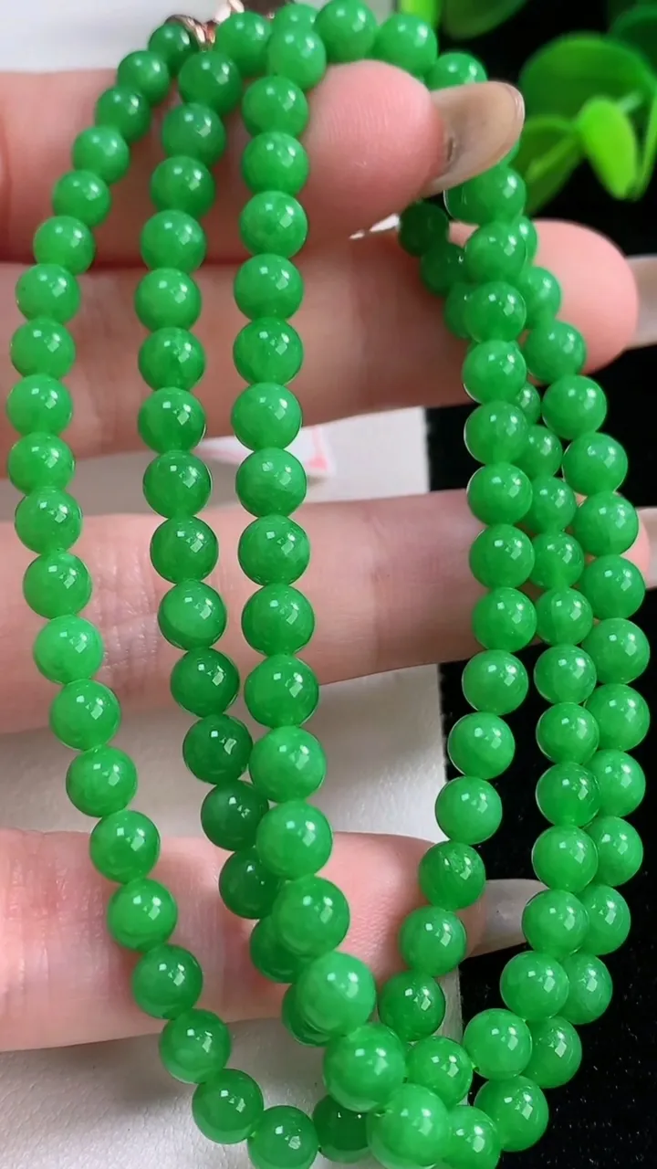 天然A货翡翠圆珠项链，尺寸5-115颗，重量:25.68g11月19日
工厂直销收藏佳品,种好水足，