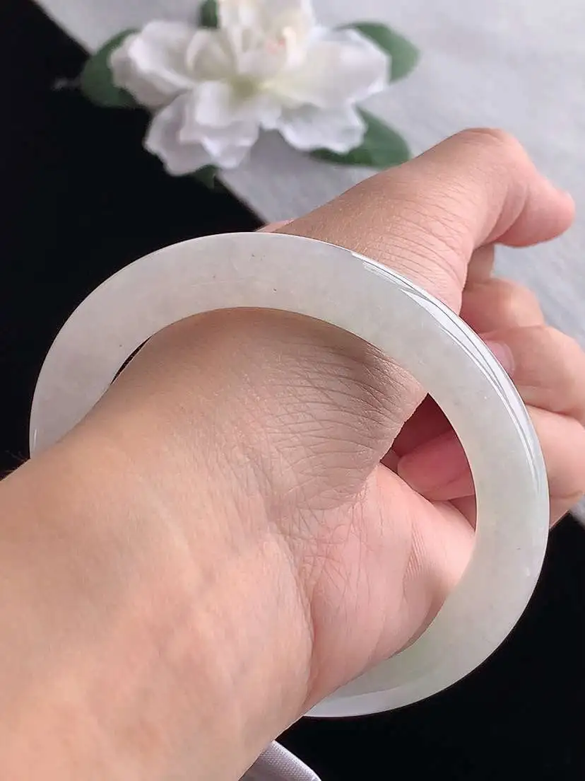 a货翡翠老坑冰种飘绿圆条手镯58-59圈口 尺寸58×9.9mm 1118