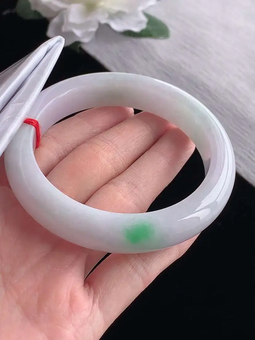 a货翡翠老坑冰种飘绿厚装正装正圈手镯59-60大圈口  尺寸59×12.5×9.2mm 1118