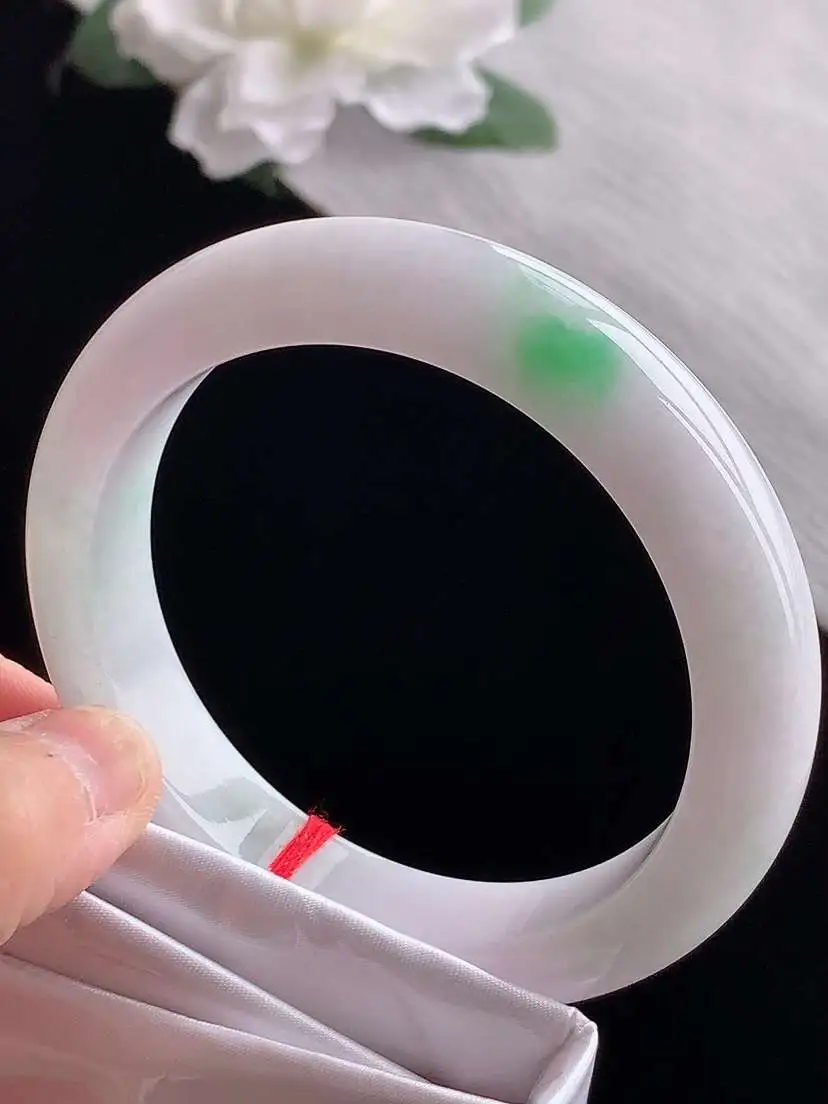 a货翡翠老坑冰种飘绿厚装正装正圈手镯59-60大圈口  尺寸59×12.5×9.2mm 1118