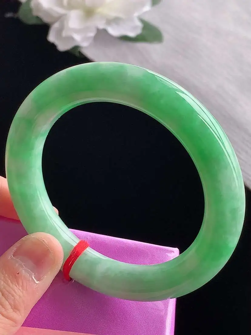 a货翡翠老坑冰种满绿圆条手镯54-55圈口  尺寸54.8×11.3mm 1118